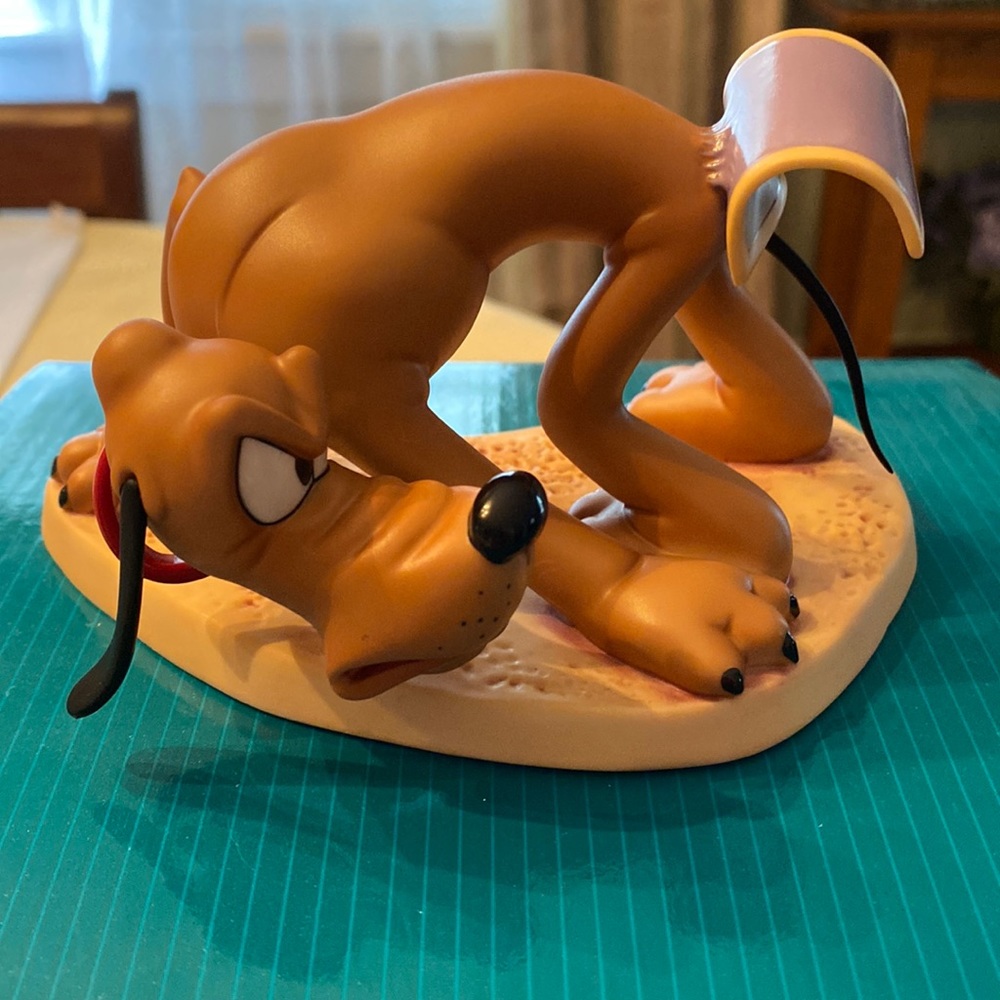 Pluto Walt Disney Collection.